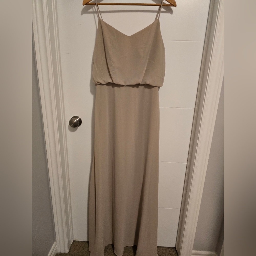 Elegant Beige Maxi Dress
